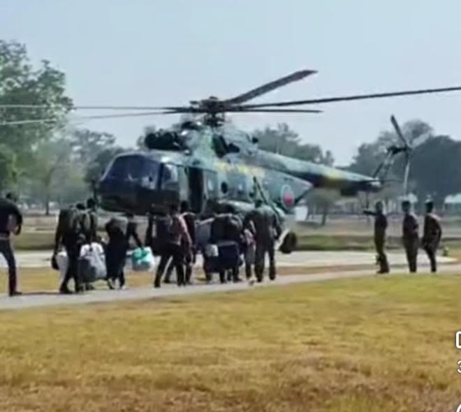 খাগড়াছড়ির দুর্গম তিন কেন্দ্রে হেলিকপ্টারে গেল নির্বাচনী সরঞ্জাম