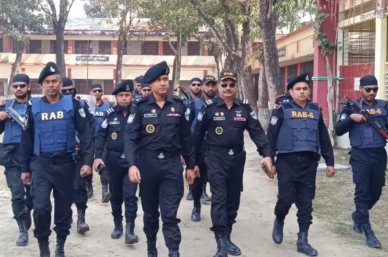 ঝিনাইদহে ২৩৭ কেন্দ্র ‘গুরুত্বপূর্ণ’, বিশৃঙ্খলা রুখতে র‌্যাবের হুঁশিয়ারি