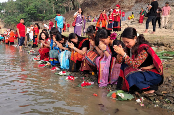 পাড়ায় পাড়ায় আনন্দের ছোঁয়া,  ফুল বিজু উৎসবে মুখরিত পাহাড়