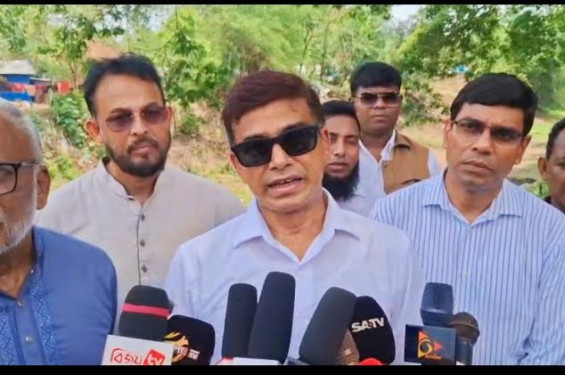 জিয়ার খাল পরিদর্শনে প্রতিমন্ত্রী ফরহাদ হোসেন আজাদ: উন্নয়ন ও সৌন্দর্যবর্ধনের আশ্বাস