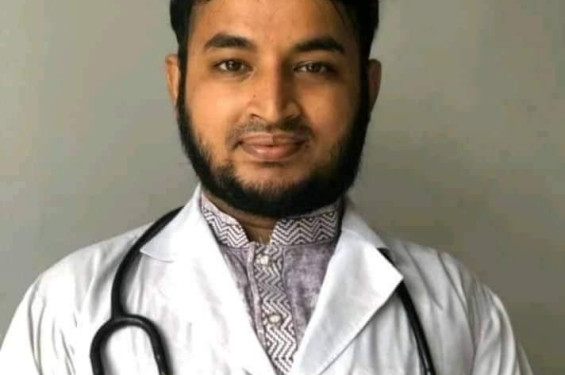 চকরিয়া মাইক্রোবাস-পিকআপ মুখোমুখি সংঘর্ষে চিকিৎসক নিহত, আহত-৯
