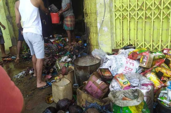 চকরিয়ায় দুর্বৃত্তের দেয়া আগুনে পুড়ল সিএনজি অটোরিকশা ও মুদির দোকান