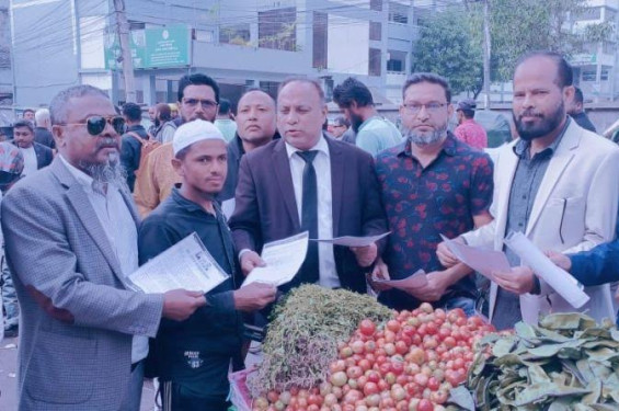 ভোটারদের ধন্যবাদ জানিয়ে সিলেট জেলা বিএনপির লিফলেট বিতরণ