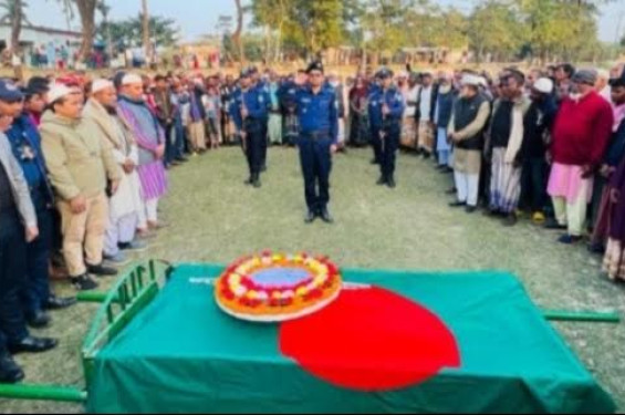 শান্তিগঞ্জে রাষ্ট্রীয় মর্যাদায় বীর মুক্তিযোদ্ধা সুনুর আলীর দাফন সম্পন্ন