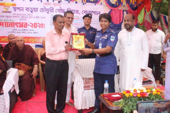 বেনাপোলে চতুর্থবারের মতো দানোত্তম কঠিন চীবর দান উৎসব সম্পন্ন