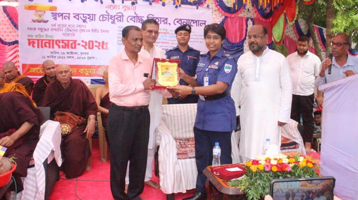 বেনাপোলে চতুর্থবারের মতো দানোত্তম কঠিন চীবর দান উৎসব সম্পন্ন