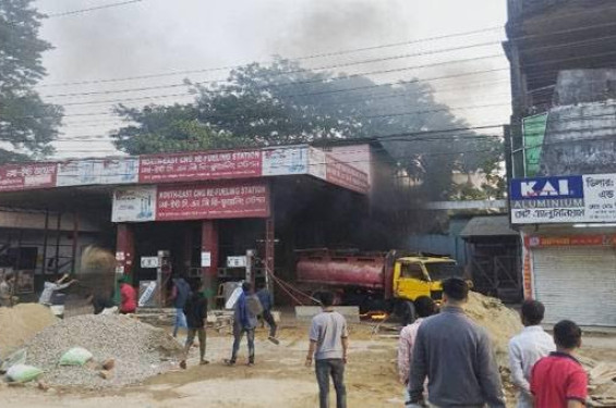 সিলেটে ফিলিং স্টেশনে অগ্নিকাণ্ড: সিসিকের পাঁচ সদস্যের তদন্ত কমিটি