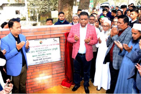 প্রবাসীদের অধিকার আদায়ে মেয়র আনোয়ারুজ্জামানের যুদ্ধ ঘোষণা