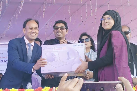 সোনার বাংলা গড়তে হলে ব্যারিস্টার সুমনের মতো মানুষ হতে হবে