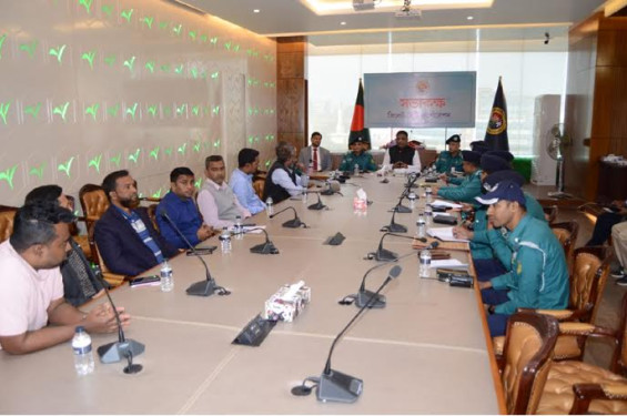 সিসিক মেয়রের সাথে পুলিশ কমিশনারের মতবিনিময়