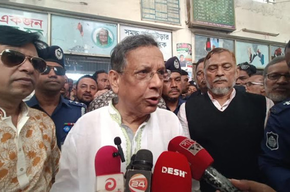 ড. ইউনুসের মামলায় সরকারের কোনো হাত নেই : আখাউড়ায় আইনমন্ত্রী