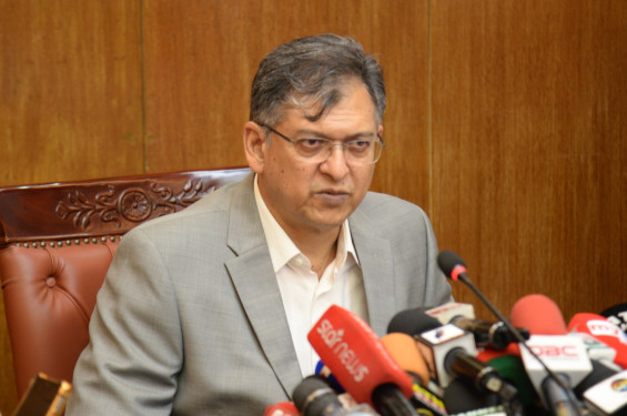 কিছু মহল সরকারকে বিব্রত করতে চায়: স্বরাষ্ট্রমন্ত্রী