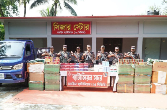 স্মার্টফোন ডিসপ্লে ও ইনজেকশনসহ সাড়ে ৬ কোটির ভারতীয় পণ্য জব্দ
