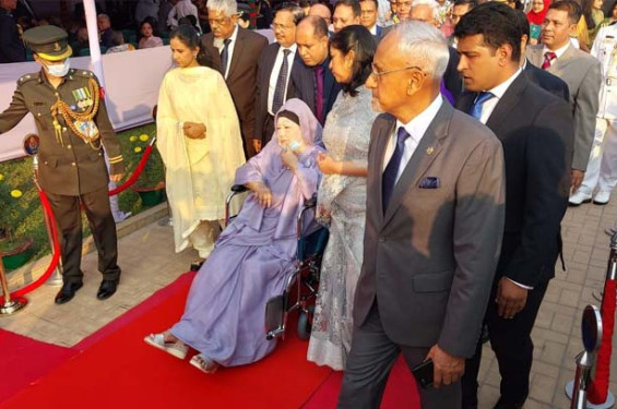 সেনাকুঞ্জে সাবেক প্রধানমন্ত্রী বেগম খালেদা জিয়া: ফটো ফিচার