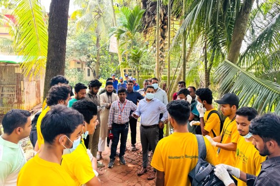 লক্ষ্মীপুরে জলাবদ্ধতা নিরসনে রহমতখালী খাল পরিষ্কারে মাঠে ইউএনও