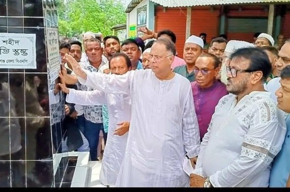 সিরাজগঞ্জের জুলাই শহীদ রঞ্জু স্মৃতি স্তম্ভ উদ্বোধন
