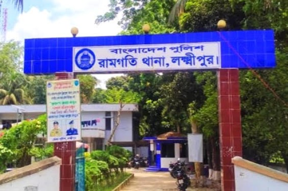 রাতে প্রেমিকের সঙ্গে বের হন ২ সন্তানের জননী, সকালে রাস্তায় মিলল মরদেহ