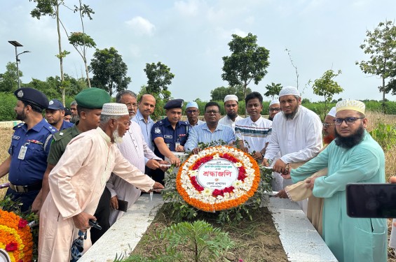 নবীনগরে জুলাই গণঅভ্যুত্থানে ৫ শহীদের সমাধিতে শ্রদ্ধা