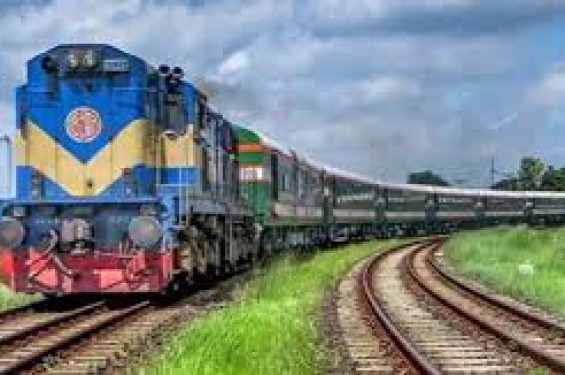 টেন্ডার ছাড়াই চলছে সাত ট্রেন