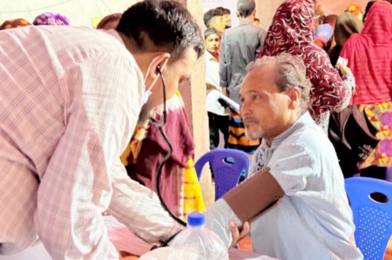 চুনারুঘাটে শহীদ জিয়া প্রাথমিক স্বাস্থ্যসেবা এক হাজার রোগীকে চিকিৎসা ও ঔষধ প্রদান