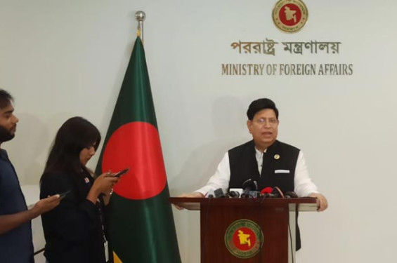 বিদেশিদের মাতব্বরি করতে দেব না: পররাষ্ট্রমন্ত্রী