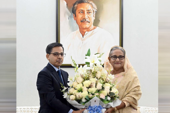 নির্বাচনের বিজয়ে শেখ হাসিনাকে ভারতের অভিনন্দন