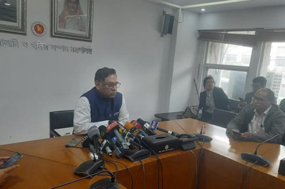 ঢাকা ও চট্টগ্রামের গ্যাস সংকট কমার আভাস প্রতিমন্ত্রীর