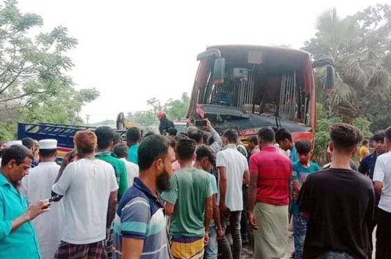 ফরিদপুরে দুর্ঘটনা : নিহতদের ৫ জন একই পরিবারের