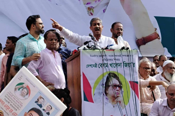 সমাবেশে ভারতীয় ট্রেন চুক্তি নিয়ে যা বললেন এ্যানি