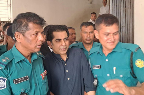 একটা জেনারেশন রাজনীতি থেকে মুখ ফিরিয়ে নিয়েছে: পার্থ