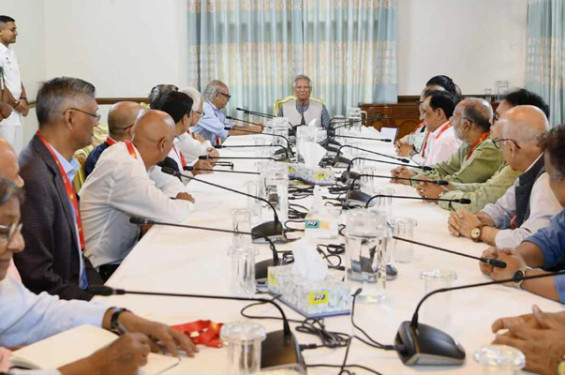 অন্তর্বর্তী সরকারের মেয়াদ ন্যূনতম ২ বছর হওয়া উচিত, মত সম্পাদকদের