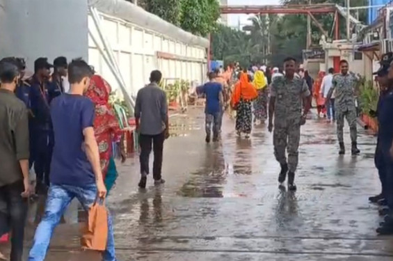 স্বস্তি ফিরেছে আশুলিয়ায়, কাজে যোগ দিয়েছেন শ্রমিকরা