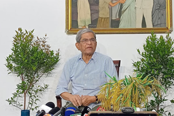 পার্বত্য চট্টগ্রামে আইনশৃঙ্খলার অবনতি করলে ছাড় দেওয়া হবে না: স্বরাষ্ট্র উপদেষ্টা