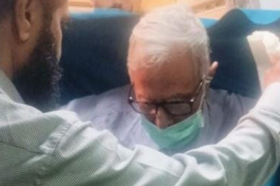 গভীর রাতে দেশে ফিরেছেন আবদুল হামিদ