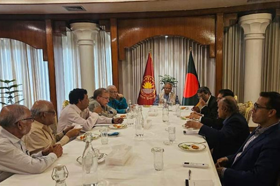 জুলাই সনদে স্বাক্ষর নিয়ে অনিশ্চয়তা, সন্ধ্যায় জরুরি বৈঠক