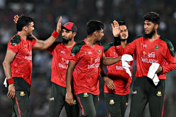 হোয়াইটওয়াশ এড়াতে পারবে বাংলাদেশ?