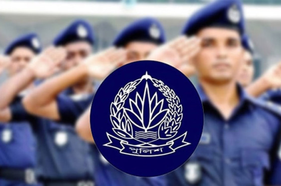 পুলিশের ৮ কর্মকর্তাকে বদলি