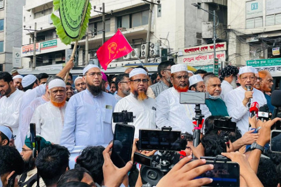 পাঁচ দাবি আদায়ে প্রধান উপদেষ্টাকে স্মারকলিপি দিল জামায়াতসহ ৮ দল