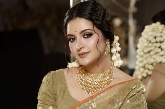 দুঃখ প্রকাশ করলেন পরীমনি