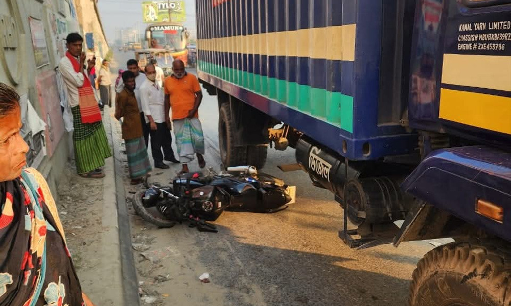 জালকুড়িতে সড়ক দুর্ঘটনায় নারীর পা বিচ্ছিন্ন