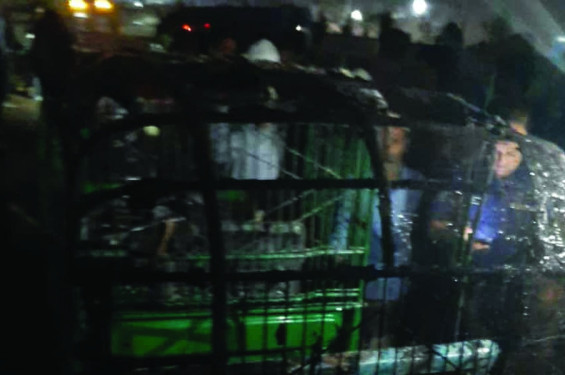 জালকুড়িতে সিএনজিতে আগুন দিল দুর্বৃত্তরা