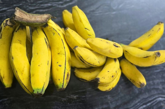 রাসায়নিক দিয়ে পাকানো কলা চিনবেন যেভাবে