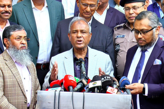দেশে নিরাপত্তা নিয়ে কোনো সংশয় নেই : স্বরাষ্ট্র উপদেষ্টা