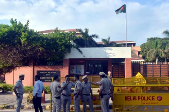 দিল্লির বাংলাদেশ হাইকমিশন থেকে ভিসা প্রদান সাময়িকভাবে বন্ধ