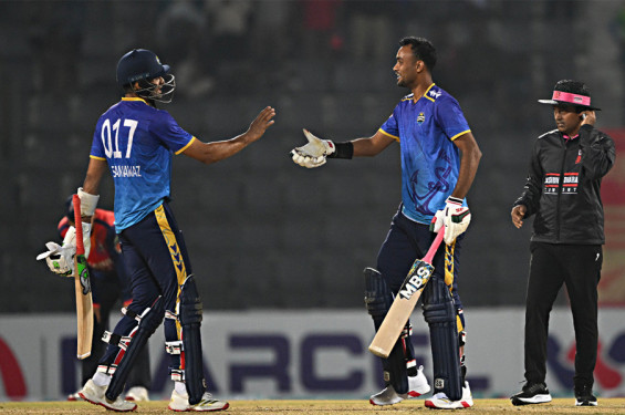 শেষ ওভারের নাটকীয়তায় চট্টগ্রামের জয়