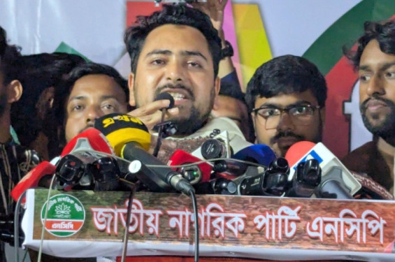 নতুন স্বৈরাচারকে ক্ষমতায় বসাতে চাই না : নাহিদ