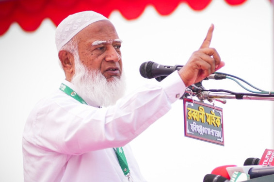 জনপ্রিয়তায় ভয় পেয়ে একটি গোষ্ঠী অপতথ্য ছড়াচ্ছে : আমির