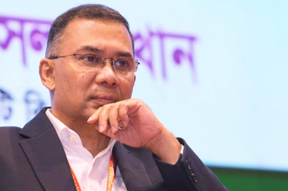 ঢাবিকে বিশেষ মর্যাদা দেওয়ার আশ্বাস প্রধানমন্ত্রীর