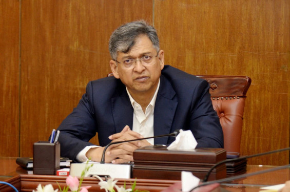 আগে সংসদে আসেন, তারপর গণভোটের বিষয়ে সিদ্ধান্ত : স্বরাষ্ট্রমন্ত্রী