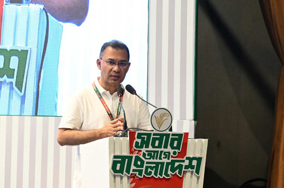 প্রতিশ্রুতি বাস্তবায়নে নেতাকর্মীদের   সহযোগিতা চাইলেন প্রধানমন্ত্রী